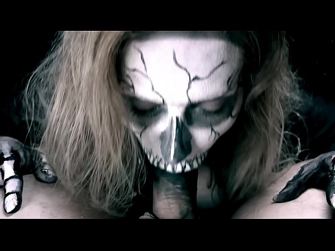 ❤️ Demon nighean sucking cock le a beul dubh agus slugadh cum. ☑  Sluts aig porn gd.fullsexmovs.ru