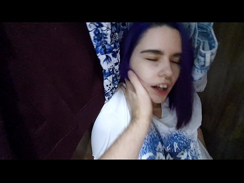 ❤️ Lorg mi mo sis anns a’ chlòsaid agus chuidich i cum ☑  Sluts aig porn gd.fullsexmovs.ru